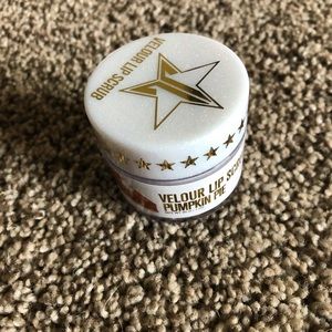 Jeffree Star Lip Scrub